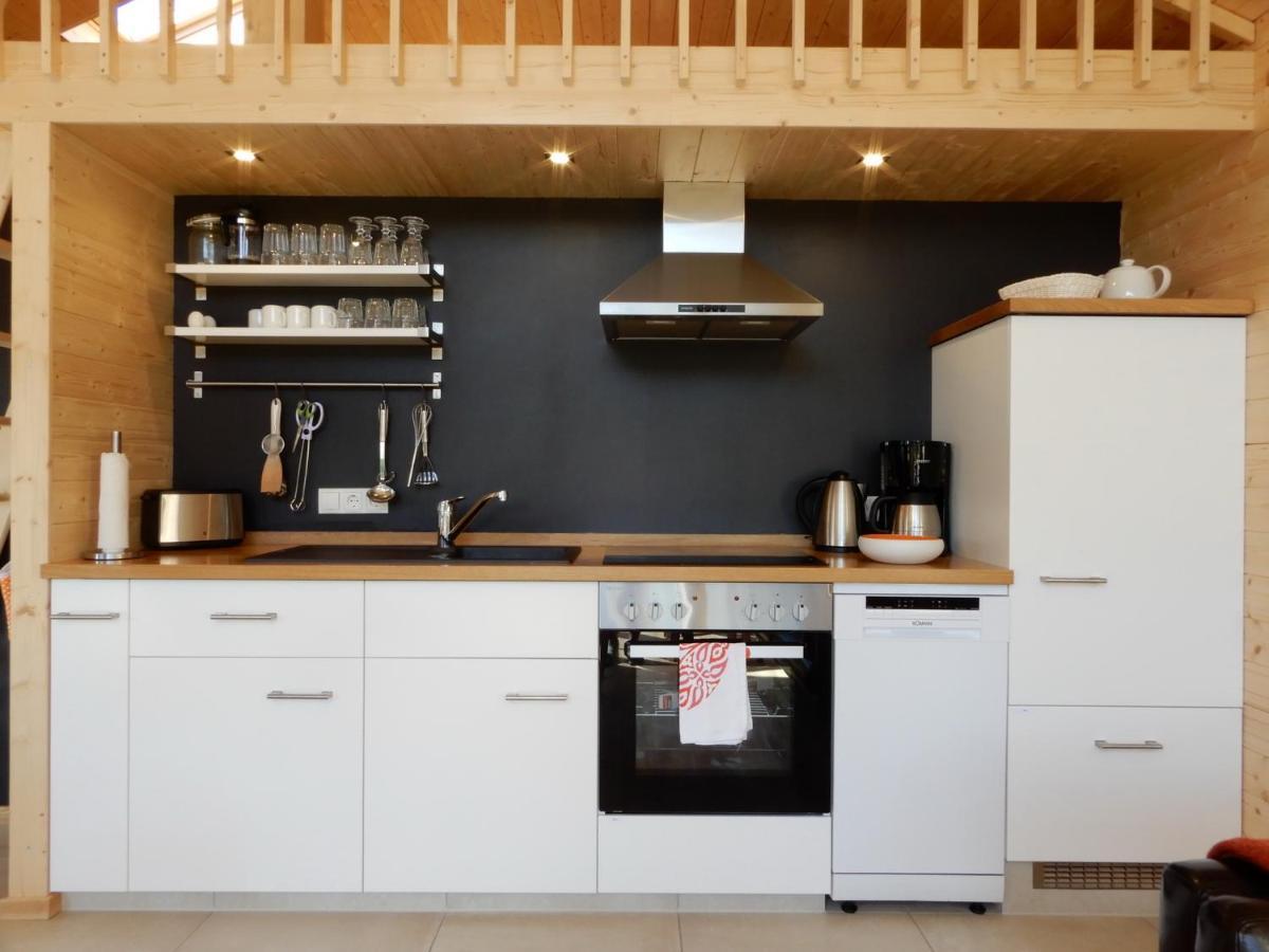 Schwarzes Holzferienhaus mit Sauna in Zierow -- SONNENECK -- 500m zum Ostsee-Strand, 4 - 6 Personen Exterior foto
