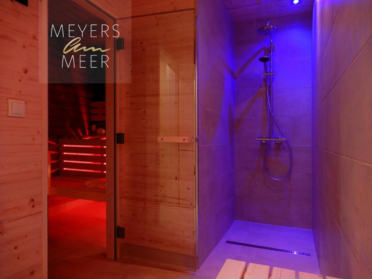 Schwarzes Holzferienhaus mit Sauna in Zierow -- SONNENECK -- 500m zum Ostsee-Strand, 4 - 6 Personen Exterior foto