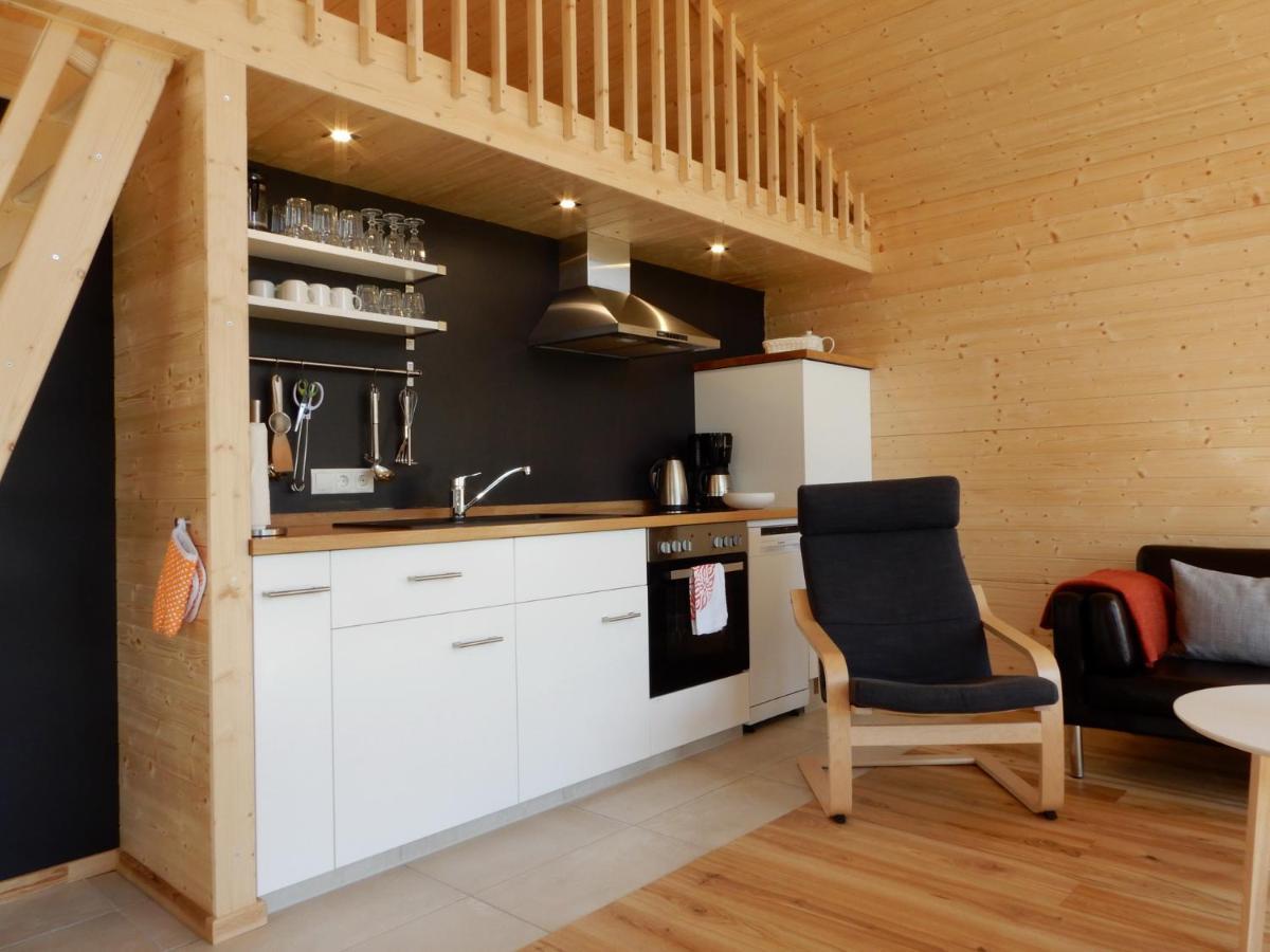 Schwarzes Holzferienhaus mit Sauna in Zierow -- SONNENECK -- 500m zum Ostsee-Strand, 4 - 6 Personen Exterior foto