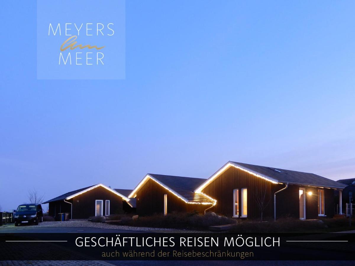 Schwarzes Holzferienhaus mit Sauna in Zierow -- SONNENECK -- 500m zum Ostsee-Strand, 4 - 6 Personen Exterior foto